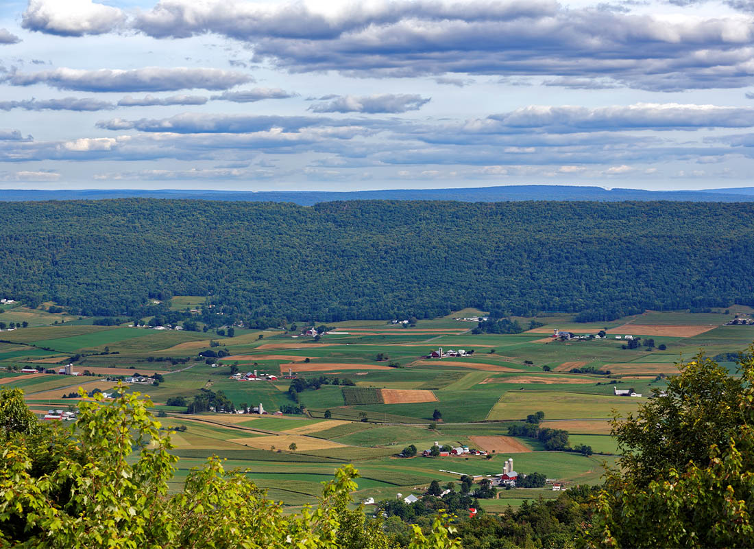 Belleville, PA - Farms in the Big Valley of Mifflin County